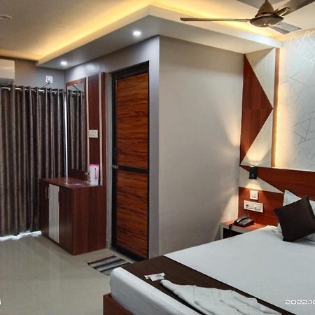 Hotel Marine Blue !! Beach Distance 50 Mts !! Digha  Dış mekan fotoğraf
