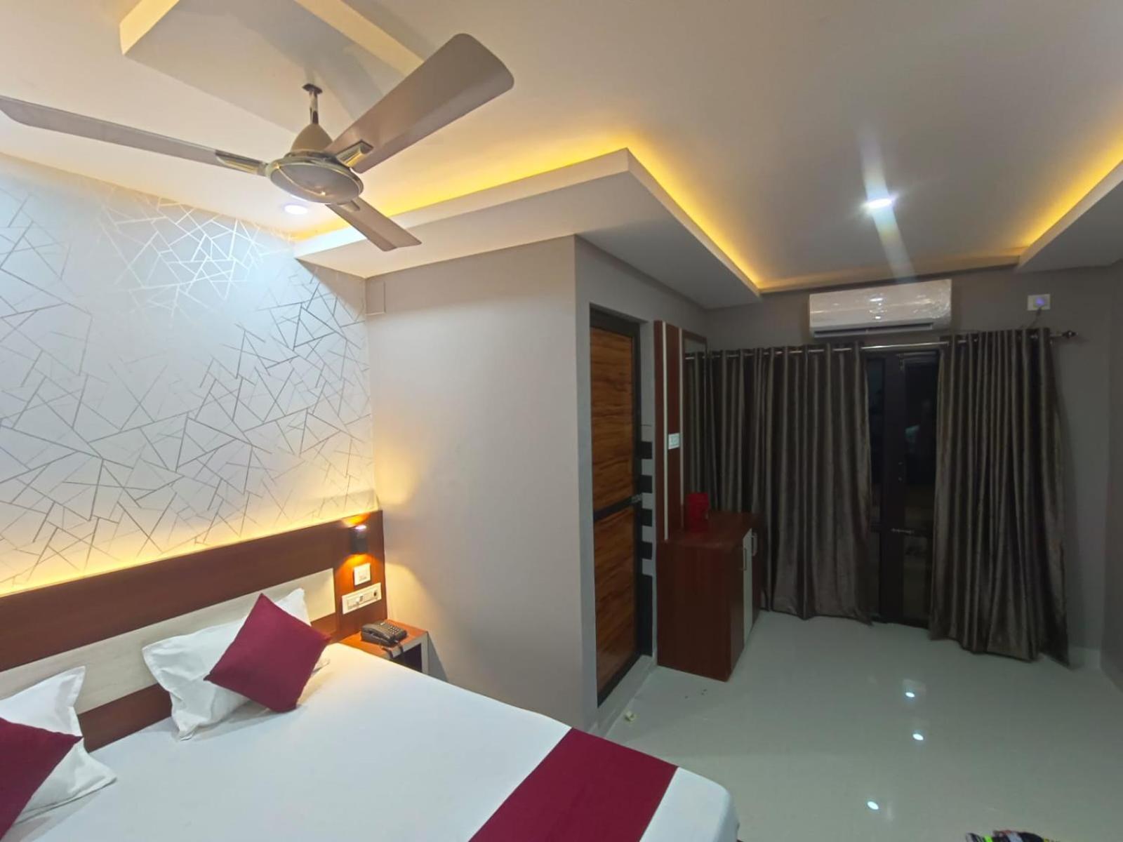 Hotel Marine Blue !! Beach Distance 50 Mts !! Digha  Dış mekan fotoğraf